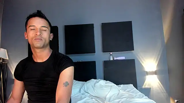 Nikki and Mayk online show from 09.16.25