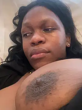 Boneca25 online show from 02.18.25