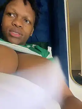 Boneca25 online show from 02.18.25