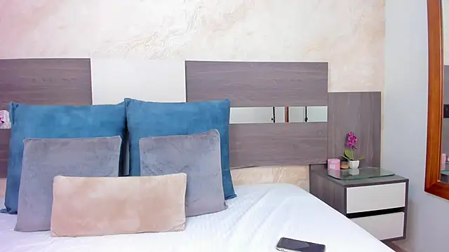 Snapshot of rachel_kole chatting on 02.07.25 rachel kole online show from 02.07.25