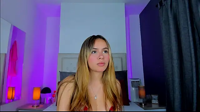 Snapshot of rachel_kole chatting on 09.25.25 rachel kole online show from 09.25.25