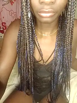 Snapshot of emily2000 chatting on 02.03.25 emily2000 online show from 02.03.25