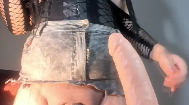 Snapshot of dolce_lorens chatting on 02.07.25 dolce lorens online show from 02.07.25