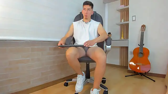 Tombarden online show from 12.18.25