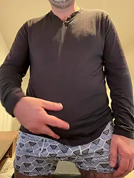 Snapshot of harrychest chatting on 04.29.26 harrychest online show from 04.29.26