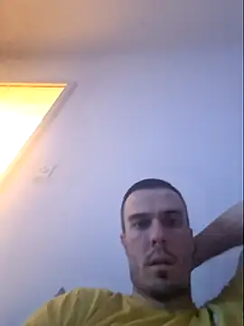 Snapshot of tucacbg chatting on 02.11.25 tucacbg online show from 02.11.25