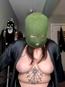Snapshot of goblingirl888 chatting on 10.21.25 goblingirl888 online show from 10.21.25