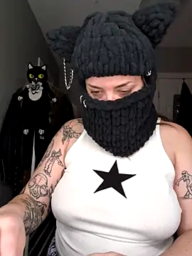 Snapshot of goblingirl888 chatting on 10.30.25 goblingirl888 online show from 10.30.25