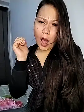 Vale Saenzz online show from 01.30.25