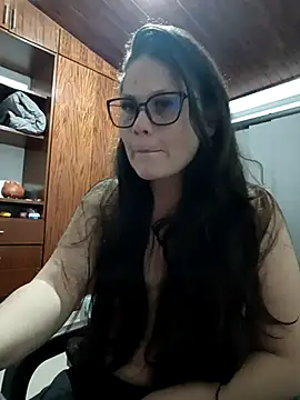 Vale Saenzz online show from 03.23.25