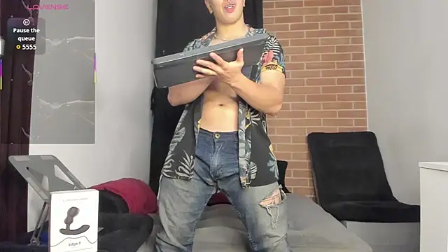 DavidX X21 Strip online show from 04.01.26