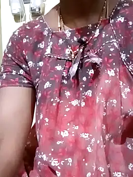 Snapshot of TeluguammayiMahi chatting on 02.12.25 TeluguammayiMahi online show from 02.12.25