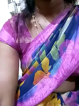 Snapshot of TeluguammayiMahi chatting on 02.18.25 TeluguammayiMahi online show from 02.18.25