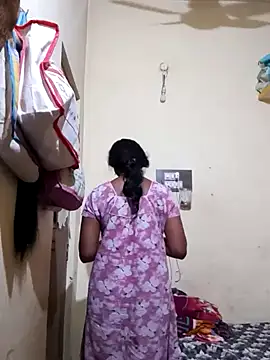 Snapshot of TeluguammayiMahi chatting on 03.04.25 TeluguammayiMahi online show from 03.04.25