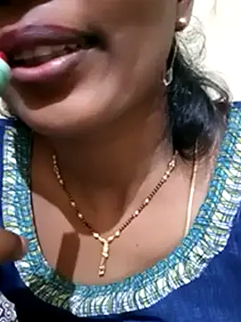 Snapshot of TeluguammayiMahi chatting on 03.18.25 TeluguammayiMahi online show from 03.18.25