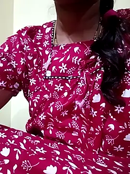 Snapshot of TeluguammayiMahi chatting on 05.10.26 TeluguammayiMahi online show from 05.10.26