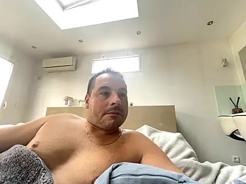 justeqqun online show from 11.11.25