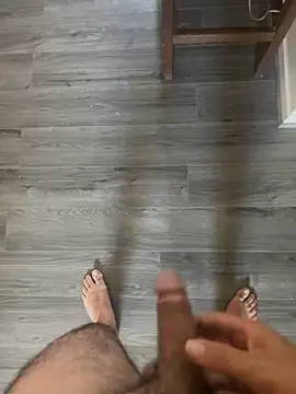 Snapshot of yannusgir33 chatting on 09.19.25 yannusgir33 online show from 09.19.25