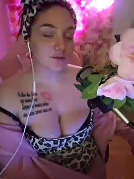 Jinyxx3 online show from 02.13.25