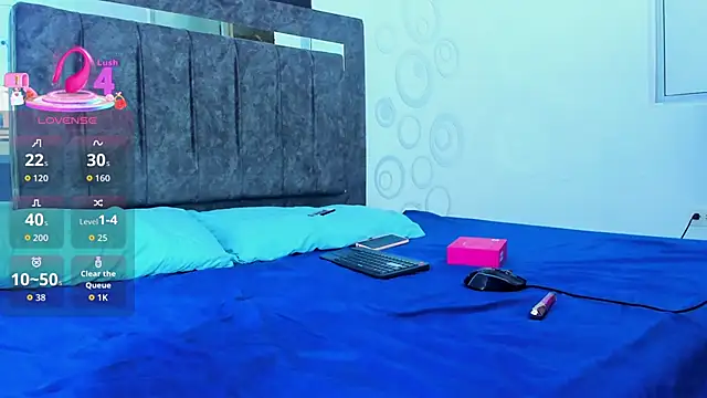 Nicol TransGirl online show from 11.20.25