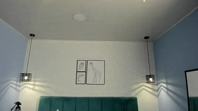 Snapshot of ninna_curly chatting on 02.19.26 ninna curly online show from 02.19.26