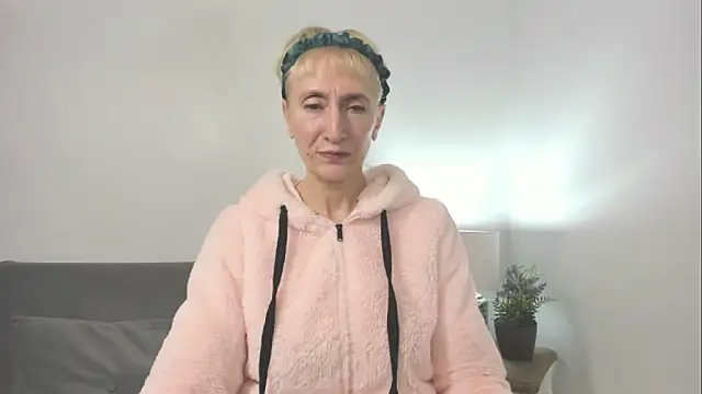 MargaretMilf69 online show from 10.15.25