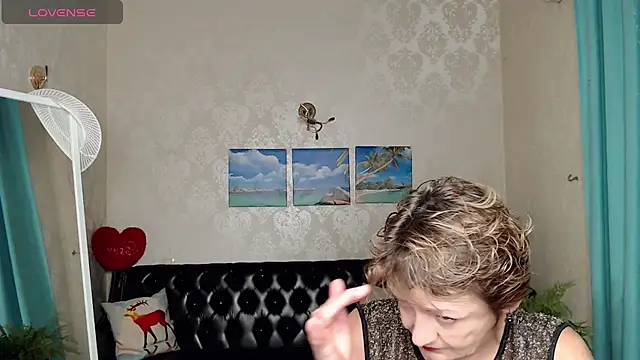 Snapshot of SexyGrandma_ chatting on 11.07.25 SexyGrandma online show from 11.07.25