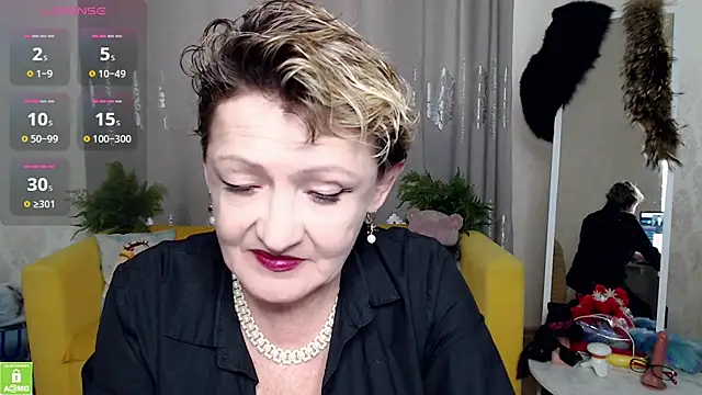 Snapshot of SexyGrandma_ chatting on 02.26.26 SexyGrandma online show from 02.26.26