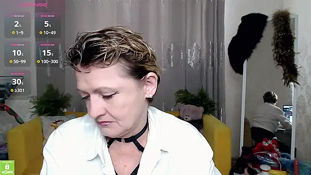 Snapshot of SexyGrandma_ chatting on 02.27.26 SexyGrandma online show from 02.27.26