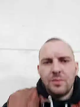 Milankure111 online show from 02.06.25