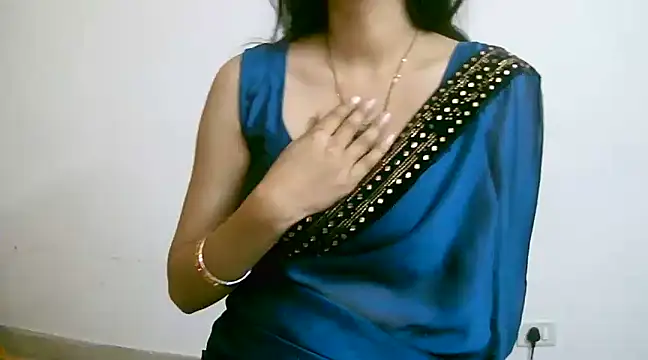 Snapshot of kajal__bhabhi_ chatting on 02.01.25 kajal bhabhi online show from 02.01.25