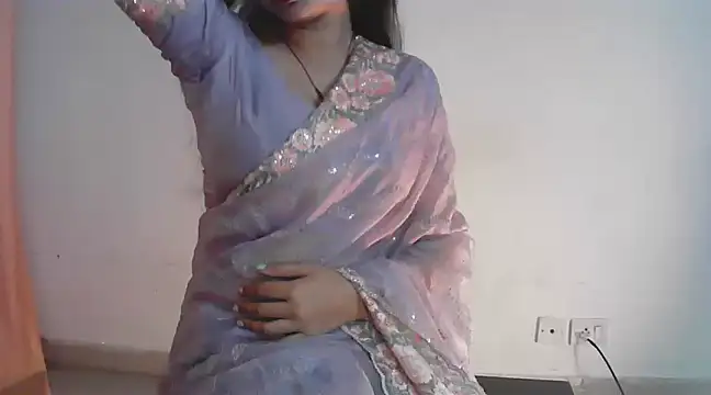Snapshot of kajal__bhabhi_ chatting on 02.11.25 kajal bhabhi online show from 02.11.25