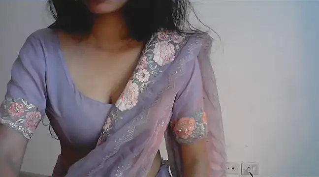 Snapshot of kajal__bhabhi_ chatting on 02.11.25 kajal bhabhi online show from 02.11.25
