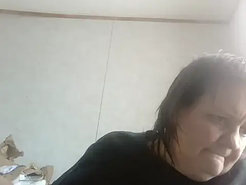 Snapshot of BBWLADY71 chatting on 02.13.25 BBWLADY71 online show from 02.13.25