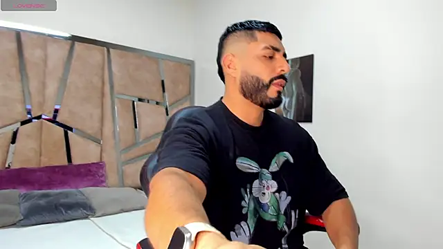 LeandroRusso online show from 02.18.25