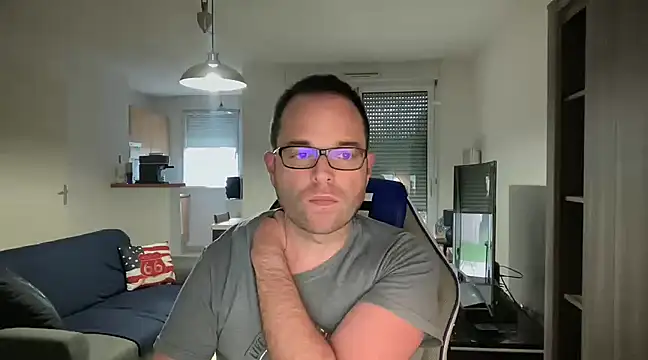 Funnyjul31 online show from 01.27.25