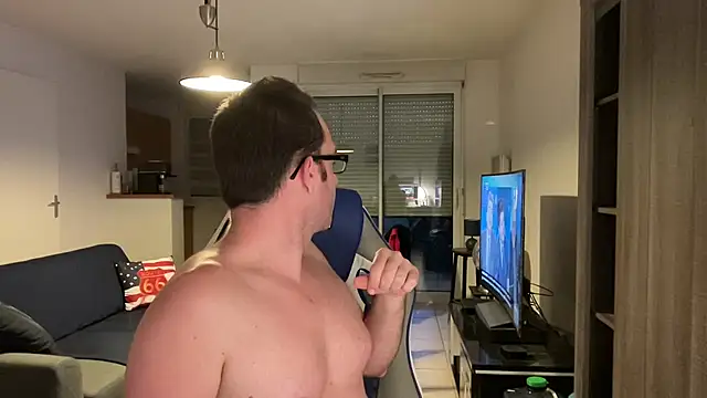 Funnyjul31 online show from 02.23.25