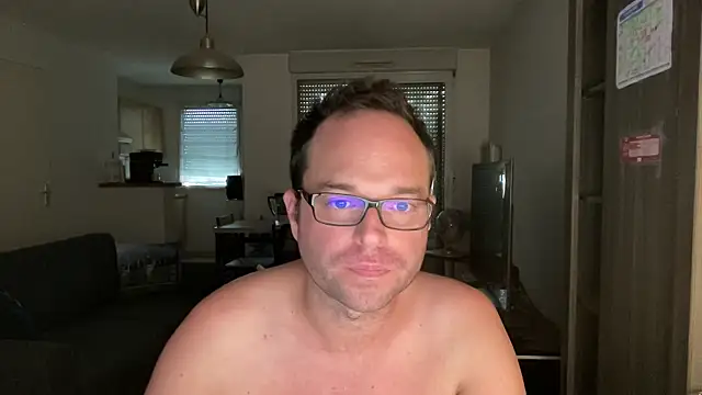 Funnyjul31 online show from 09.28.25