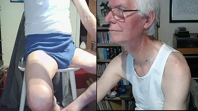 Snapshot of bigears chatting on 10.13.25 bigears online show from 10.13.25