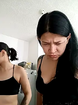 Snapshot of bri_ali chatting on 02.21.25 bri ali online show from 02.21.25