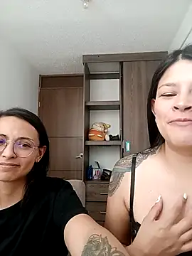 Snapshot of bri_ali chatting on 03.18.25 bri ali online show from 03.18.25