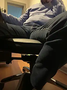 Snapshot of vincent1522 chatting on 01.26.25 vincent1522 online show from 01.26.25