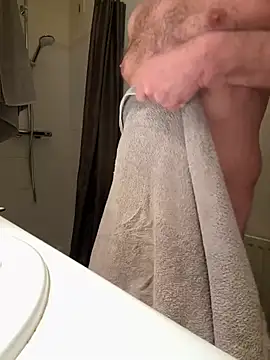 Snapshot of vincent1522 chatting on 02.18.25 vincent1522 online show from 02.18.25