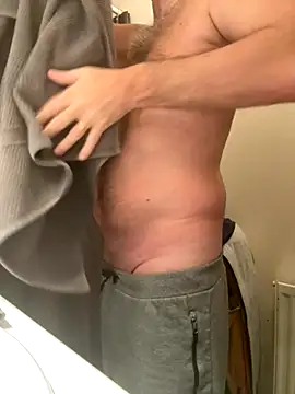 Snapshot of vincent1522 chatting on 12.05.25 vincent1522 online show from 12.05.25