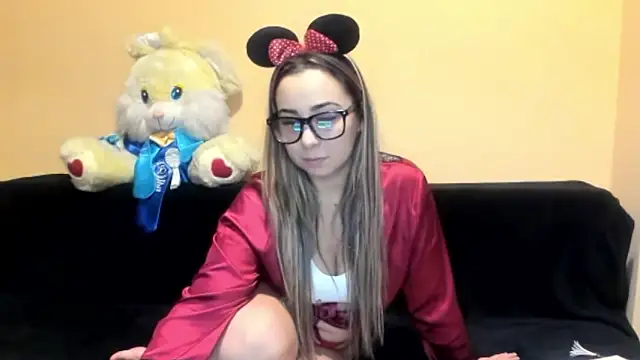 LadyLyanna online show from 11.02.25