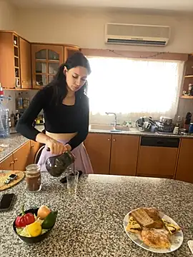 Snapshot of laloon227 chatting on 02.25.25 laloon227 online show from 02.25.25