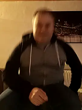 Snapshot of Pourleplasirs chatting on 01.30.25 Pourleplasirs online show from 01.30.25