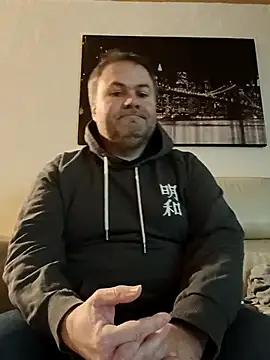 Snapshot of Pourleplasirs chatting on 02.20.25 Pourleplasirs online show from 02.20.25