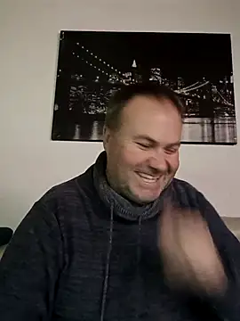 Snapshot of Pourleplasirs chatting on 11.28.25 Pourleplasirs online show from 11.28.25