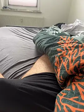 Snapshot of Mo_2003 chatting on 01.31.25 Mo 2003 online show from 01.31.25